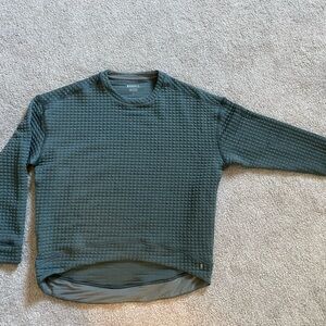 NOBULL quilted pullover